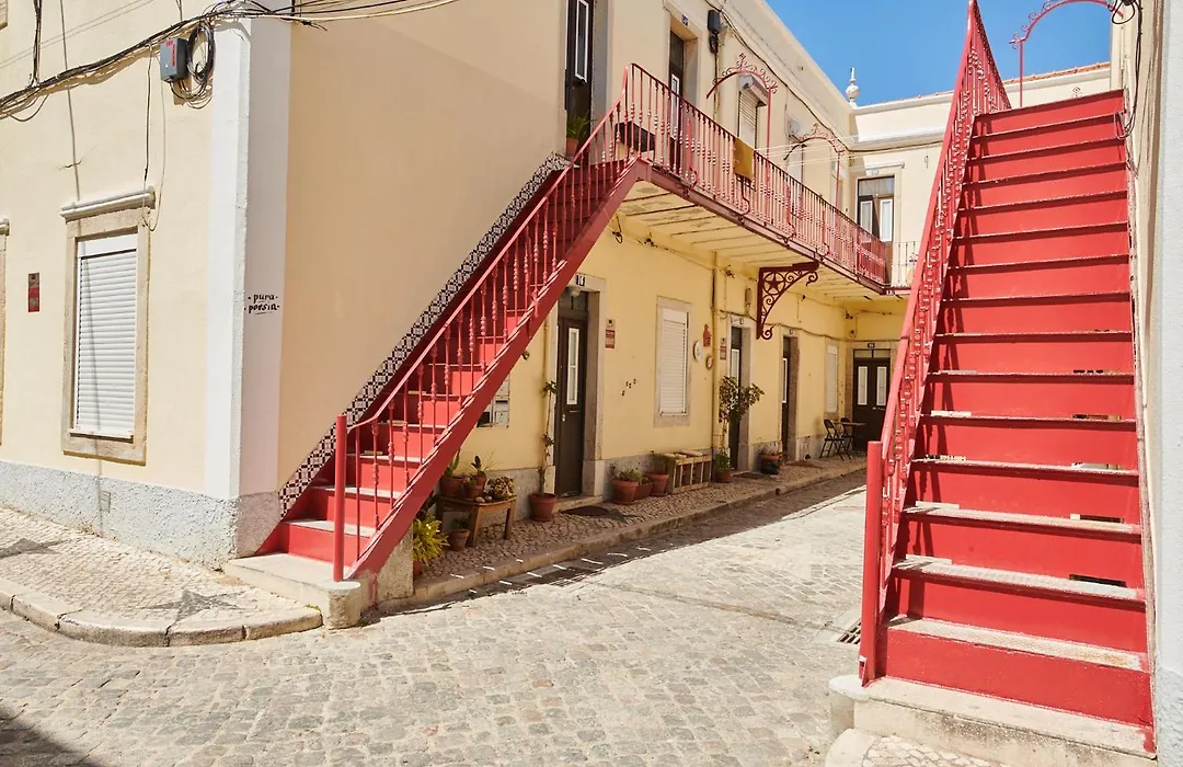 The Lisbon Nest-1
