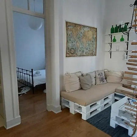 The Lisbon Nest-3